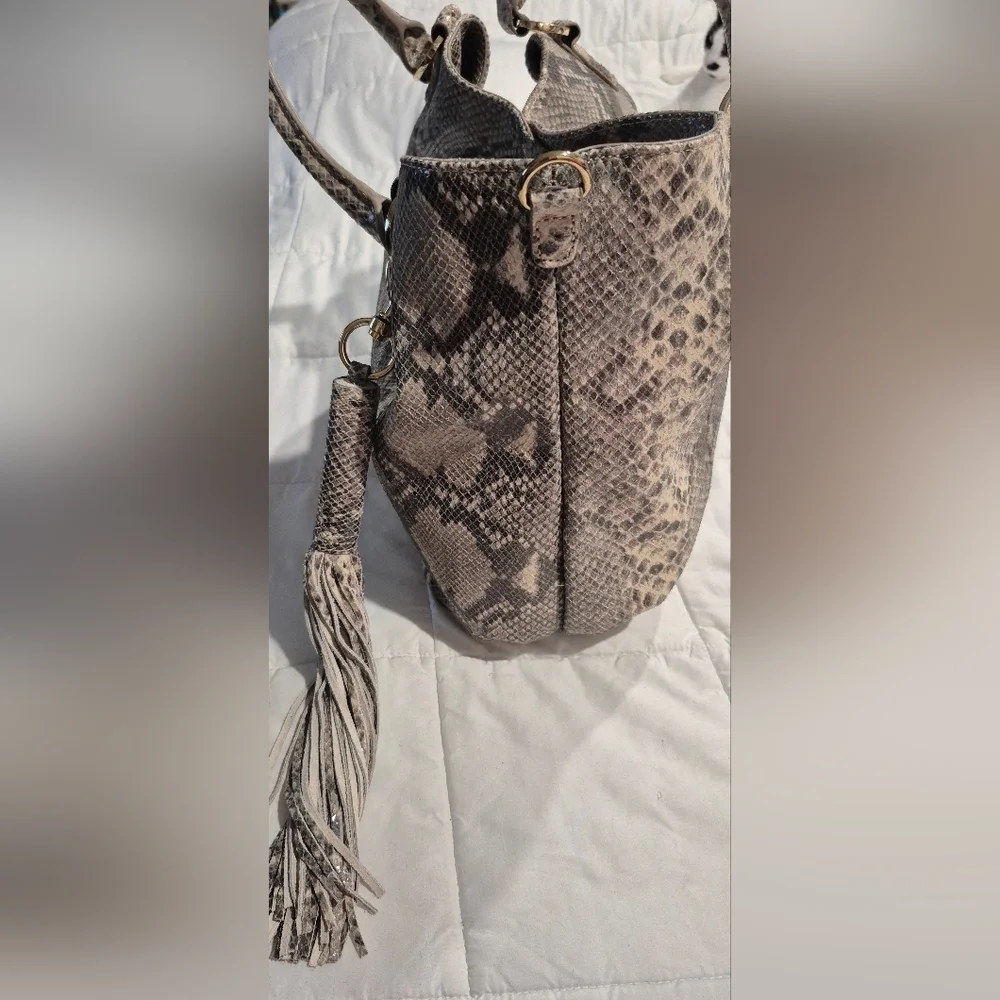 G.I.L.I. Gray Snake Print Shoulder Bag